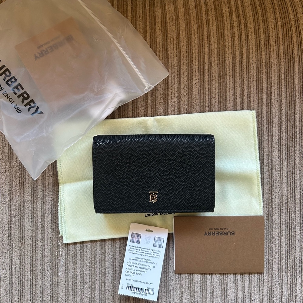 burberry black leather wallet